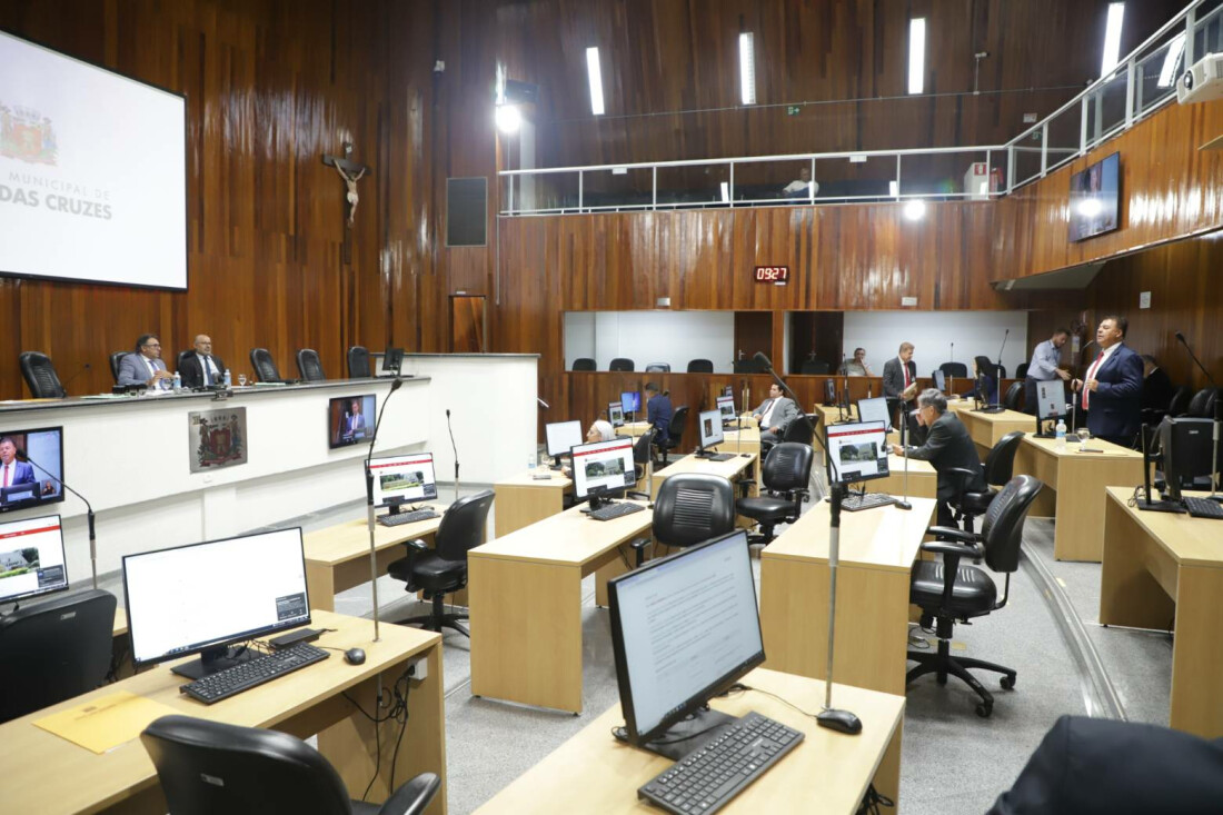 Comissão da Câmara faz força-tarefa para que 87 projetos sejam votados