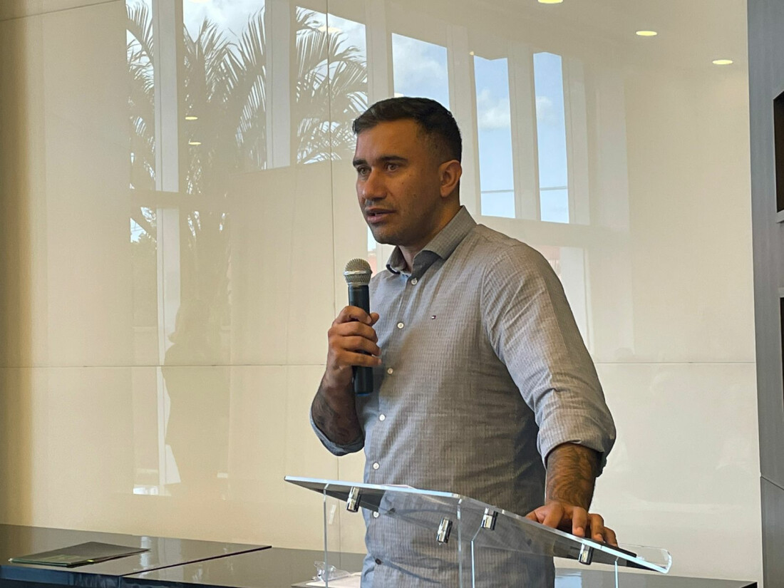 ‘Boy’ articula e Caio Cunha fica no Podemos