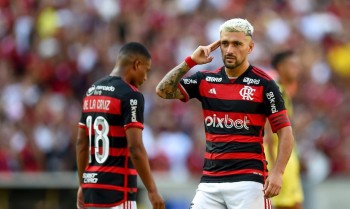 No sufoco, Corinthians vence Santo André e segue vivo no Paulistão