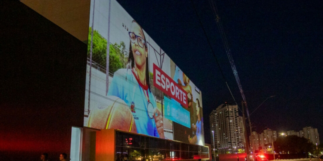 Inauguração do ginásio tem homenagem e jogos amistosos