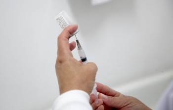 Campanha de vacinação contra gripe em SP começa nesta segunda