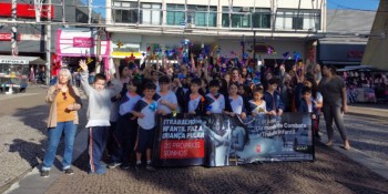 Dia de Combate tem caminhada pelo centro