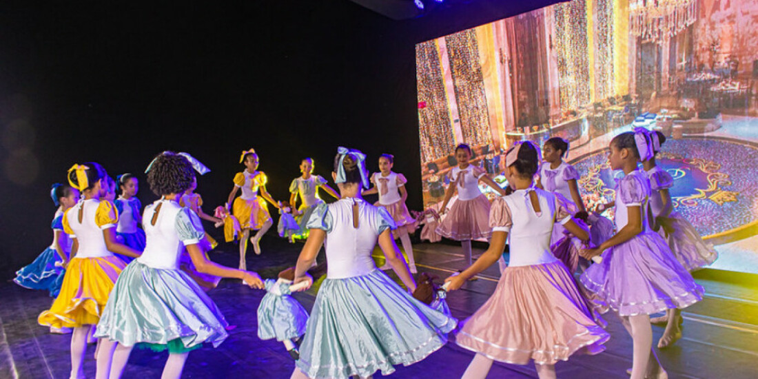 Atrações do 'Bertioga Cidade Natal' agitam o domingo