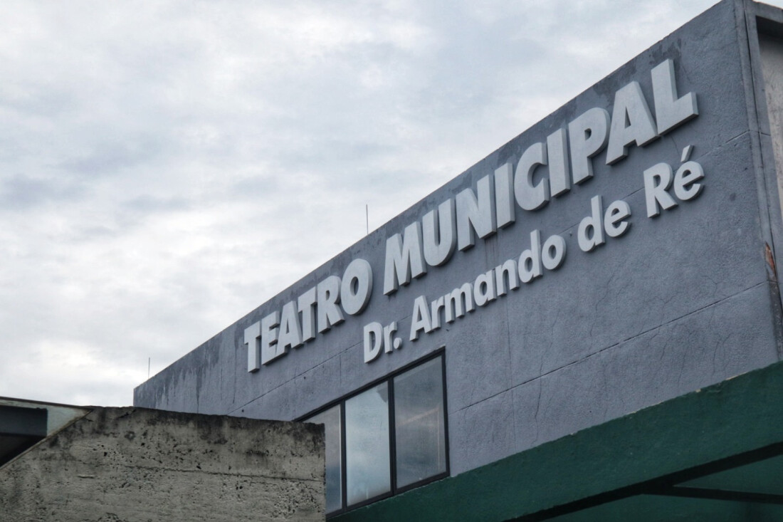 Teatro Dr. Armando de Ré recebe a peça ‘Os Mequetrefe’ nesta quinta-feira