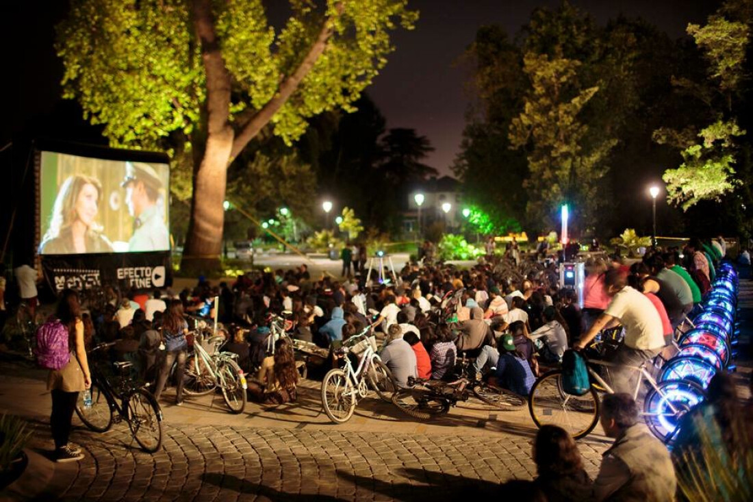 BikeCine: cinema itinerante, sustentável e gratuito chega a Guararema 