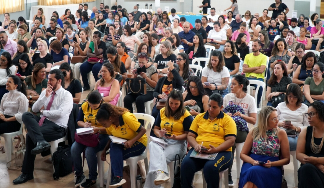 Escolas de Mogi participam de vivência lúdica sobre bem-estar e o brincar