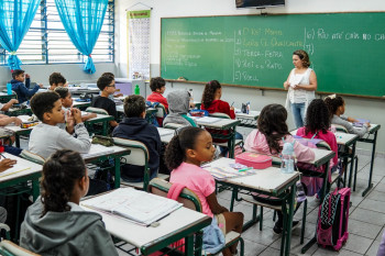 Mais de 300 profissionais reforçam a educação de Ferraz de Vasconcelos 