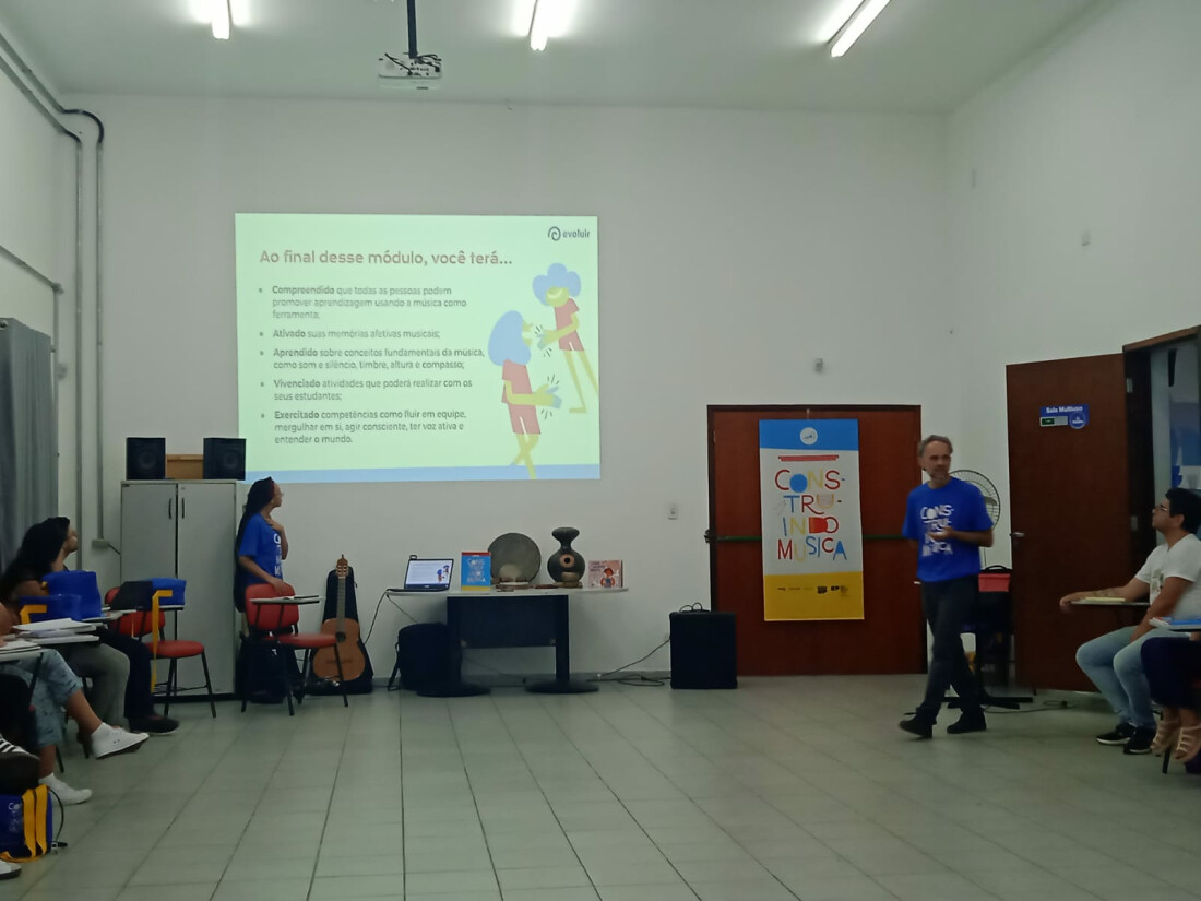 Educadores da rede de Suzano iniciam projeto 'Construindo Música'