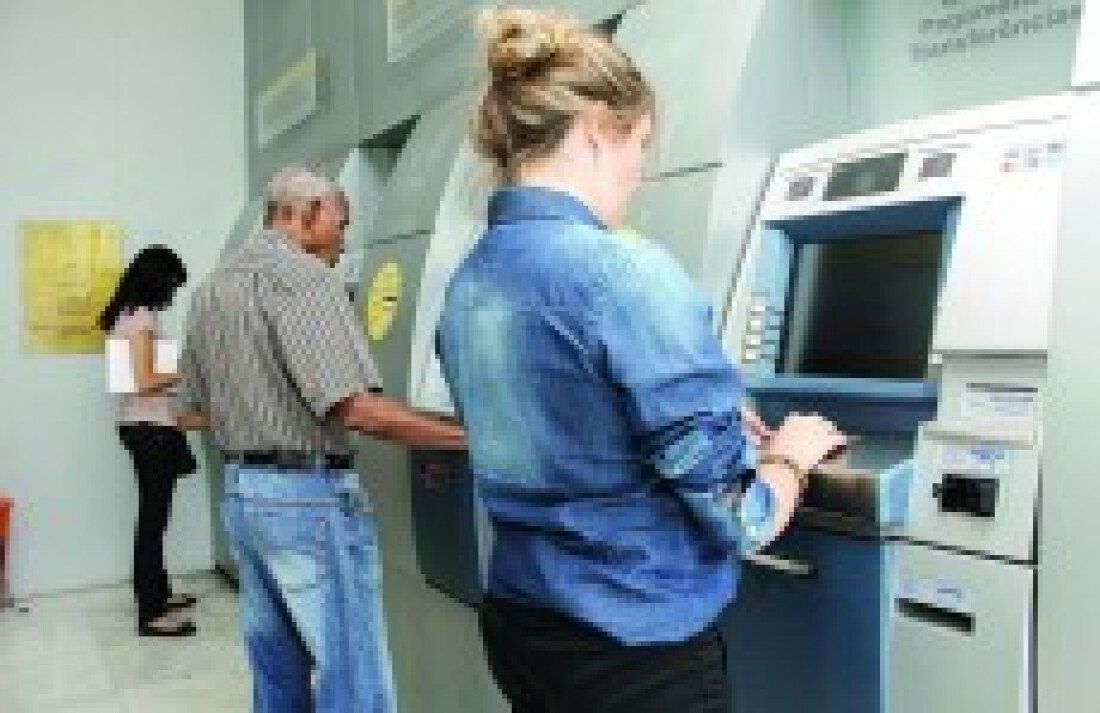 INSS: começa o pagamento da 1ª parcela do 13º