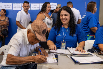 Itaquá entrega 800 matrículas de regularização fundiária para sete núcleos