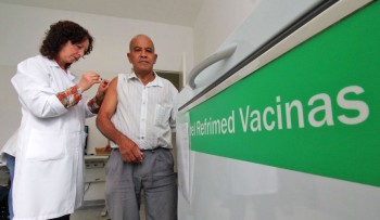 Cidades ampliam público-alvo da vacina contra gripe