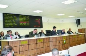 Refis é aprovado em primeiro turno