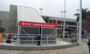Novos cursos da Fatec são divulgados em duas estações de trem no Alto Tietê 