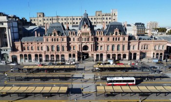 Trabalhadores argentinos fazem greve contra reformas de Milei