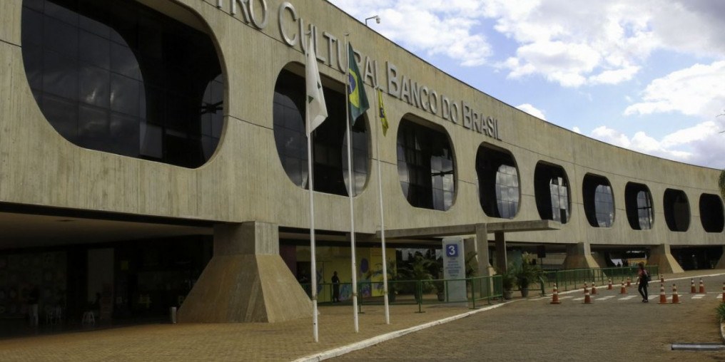 Transição: não há orçamento para compra de livros didáticos em 2023