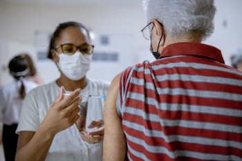 SBGG destaca a importância da população idosa se vacinar contra a gripe