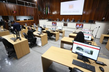 Vereadores cobram ampliação da frota, novas linhas e pavimentação de vias   