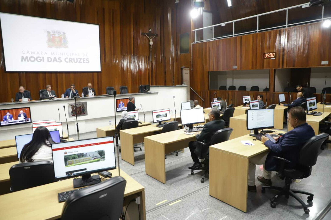 Câmara de Mogi aprova projeto para  divulgar lista de plantonistas