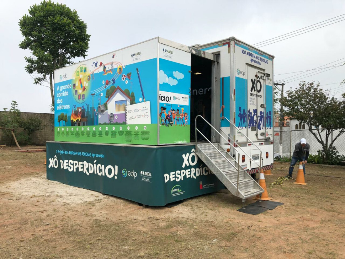Caminhão da Boa Energia da EDP visita oito escolas municipais em Poá