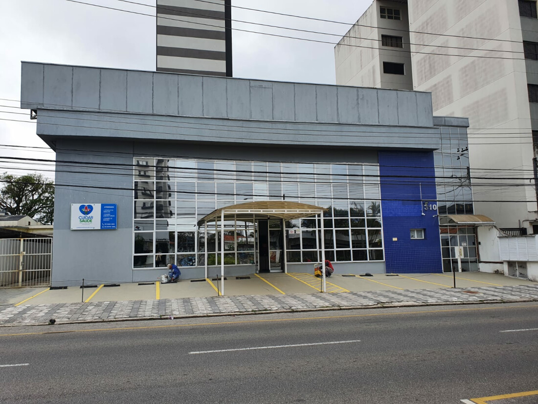 Clínica oferece consulta em troca de cesta básica para ajudar RS