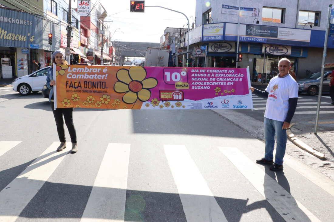 Praça dos Expedicionários recebe ação contra abuso sexual de crianças e adolescentes