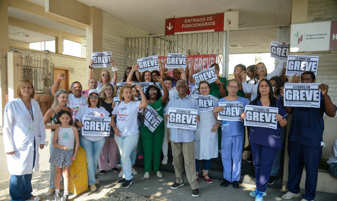 Em greve, servidores de hospitais federais promovem ato no Rio