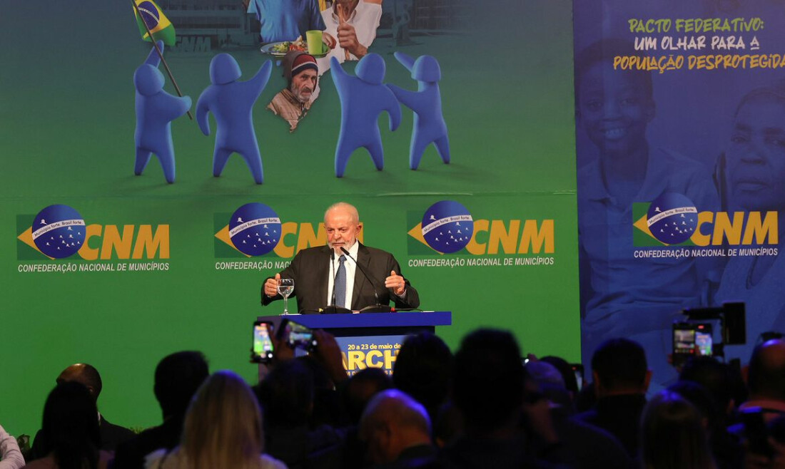 Lula anuncia medidas para aliviar cofres de prefeituras