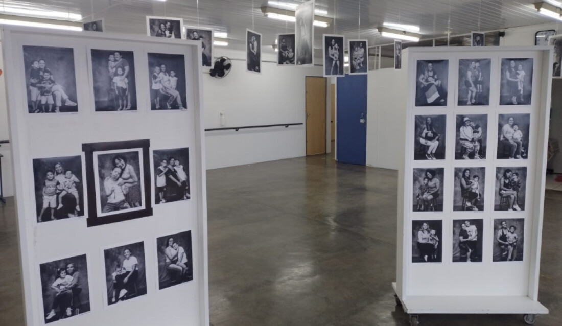 Exposição fotográfica 'Mães da Emesp' de Mogi receberá o público até o dia 29 