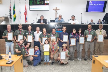 Grupo Escoteiro Suzano recebe homenagem na Câmara