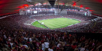 Embalados, Fla e Grêmio duelam por vaga direta no G4 do Brasileirão