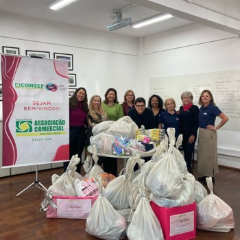 CMEC - Consef da ACMC entrega doações da campanha "Você merece dignidade"