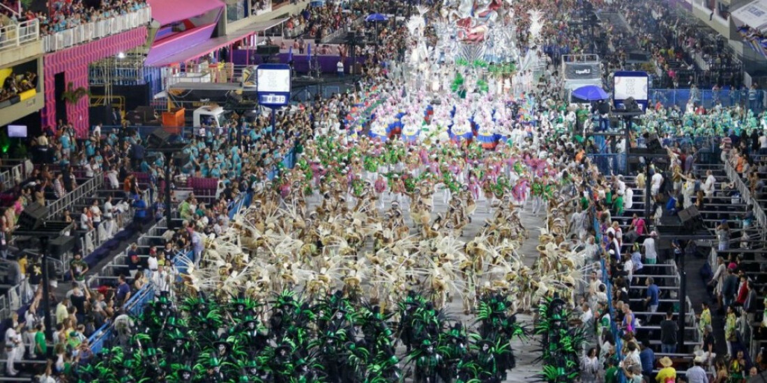 RJ: ingressos para desfile das escolas de samba começam a ser vendidos
