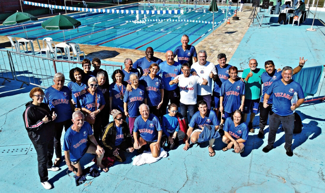 Atletas conquistam 11 medalhas de ouro na natação nos Jogos da Melhor Idade