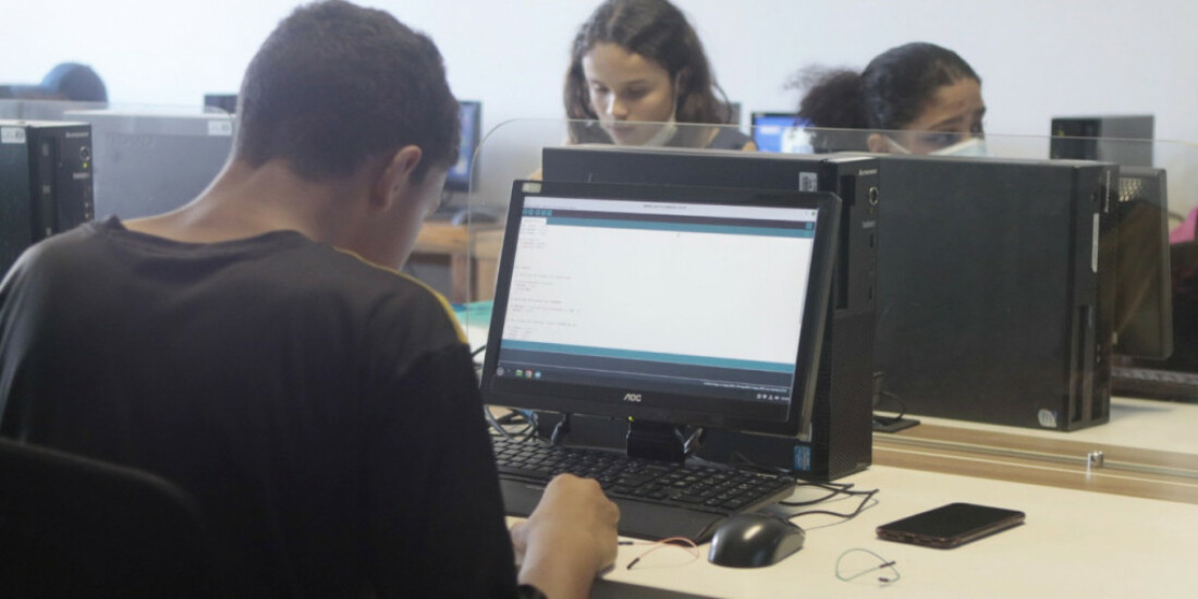 Prefeitura e Indes abrem 200 vagas para capacitações na área de informática