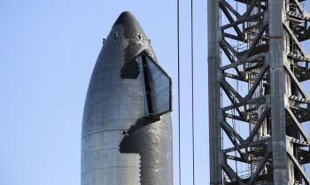 SpaceX lança foguete gigante ao espaço em quarto voo de teste