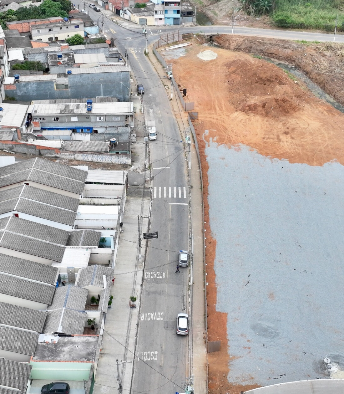 Itaquá inicia recapeamento da avenida Pedro da Cunha Albuquerque Lopes