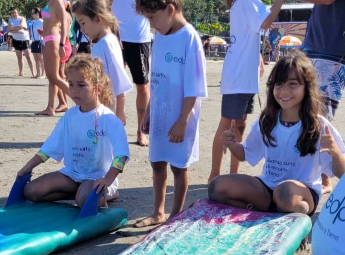 EDP leva ações socioambientais à Praia da Baleia no Dia Mundial dos Oceanos