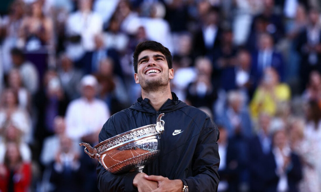 Alcaraz supera Zverev e conquista seu primeiro título de Roland Garros