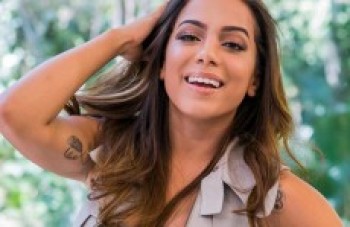 Anitta cantará abertura de novela