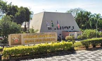 Vereador cobra mudança em licença para feirantes de Mogi