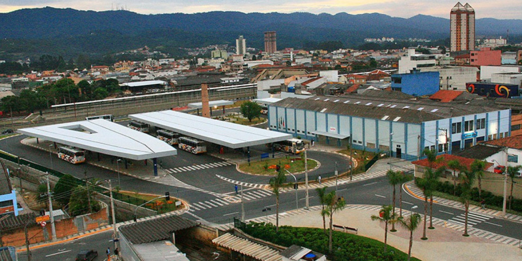 Contraproposta ao sindicato é adiada para segunda-feira
