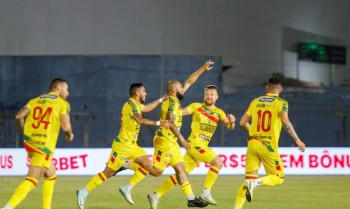 Fim de semana na TV Brasil tem três jogos da Série B do Brasileirão