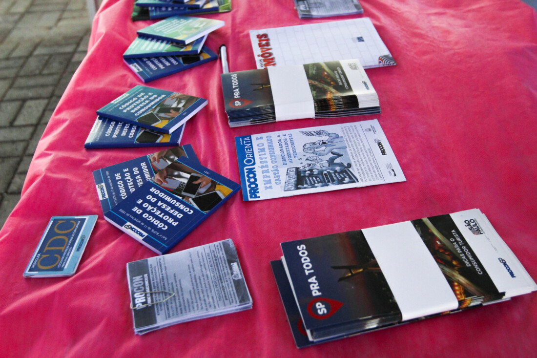 Procon de Ferraz e PAT fazem ação de renegociação de dívidas e empregabilidade 