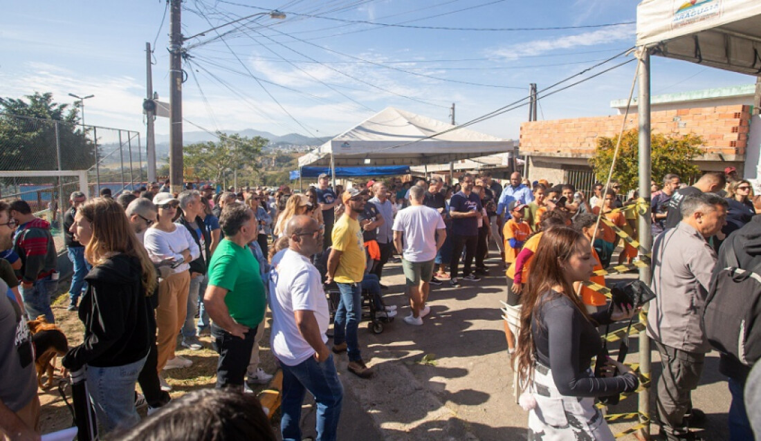 Obras da quadra coberta poliesportiva começam no Novo Horizonte 