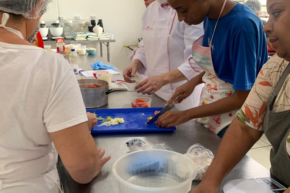 Assistência Social de Poá oferece curso de Fabricação de Pizzas 