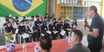 Mais de 140 alunos se formam no programa Bombeiro na Escola