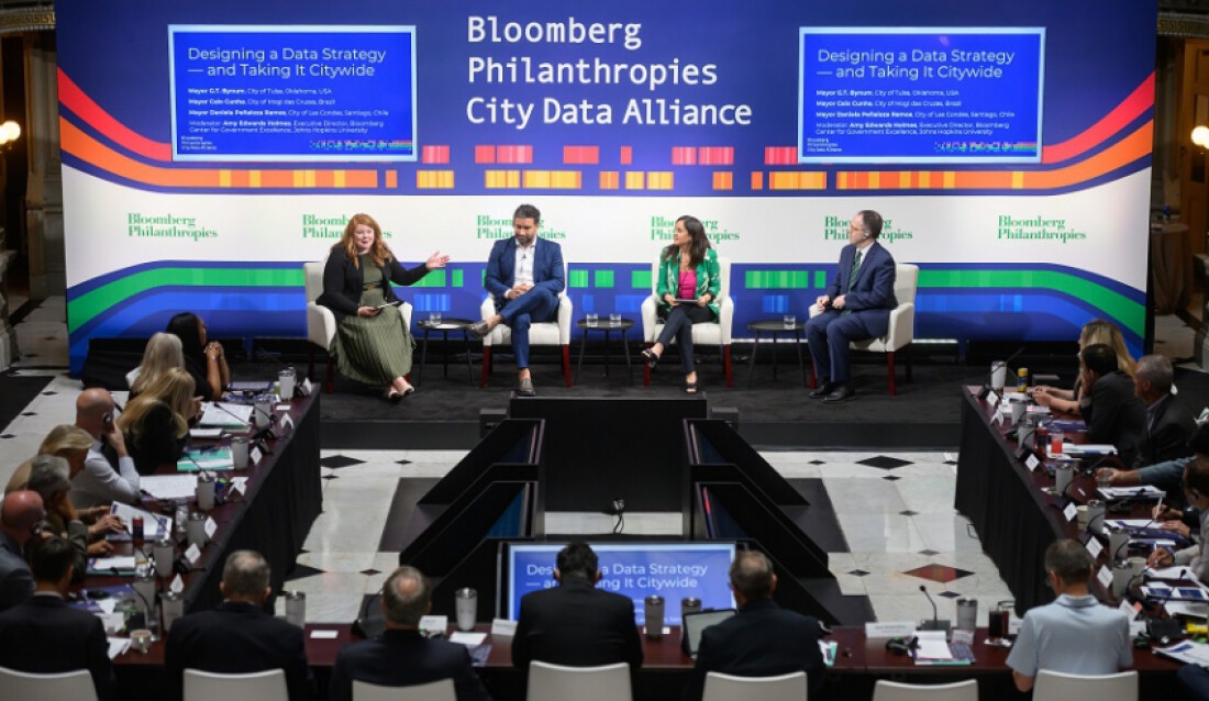 Mogi apresenta resultados em transparência e gestão de dados em evento nos EUA