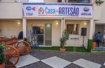 Visando a valorização do artista local, Arujá inaugura Casa do Artesão
