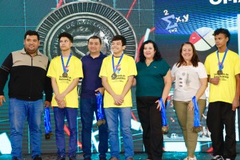 Portelão recebe premiação de Olimpíada de Matemática 
