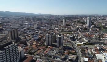 Fundo Internacional da Bloomberg recebe inscrições de jovens de Mogi